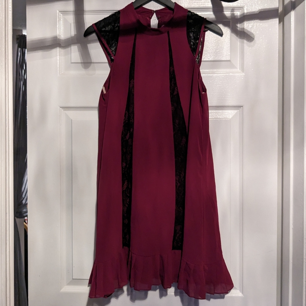BCBG lace cap-sleeve dress